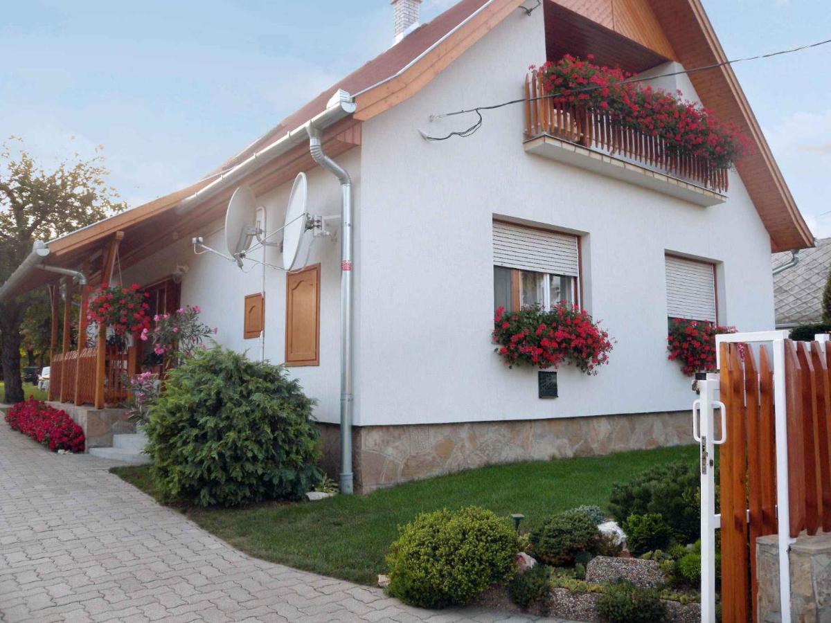 Apartment In Balatonlelle/Balaton 19048 Balatonboglár 外观 照片